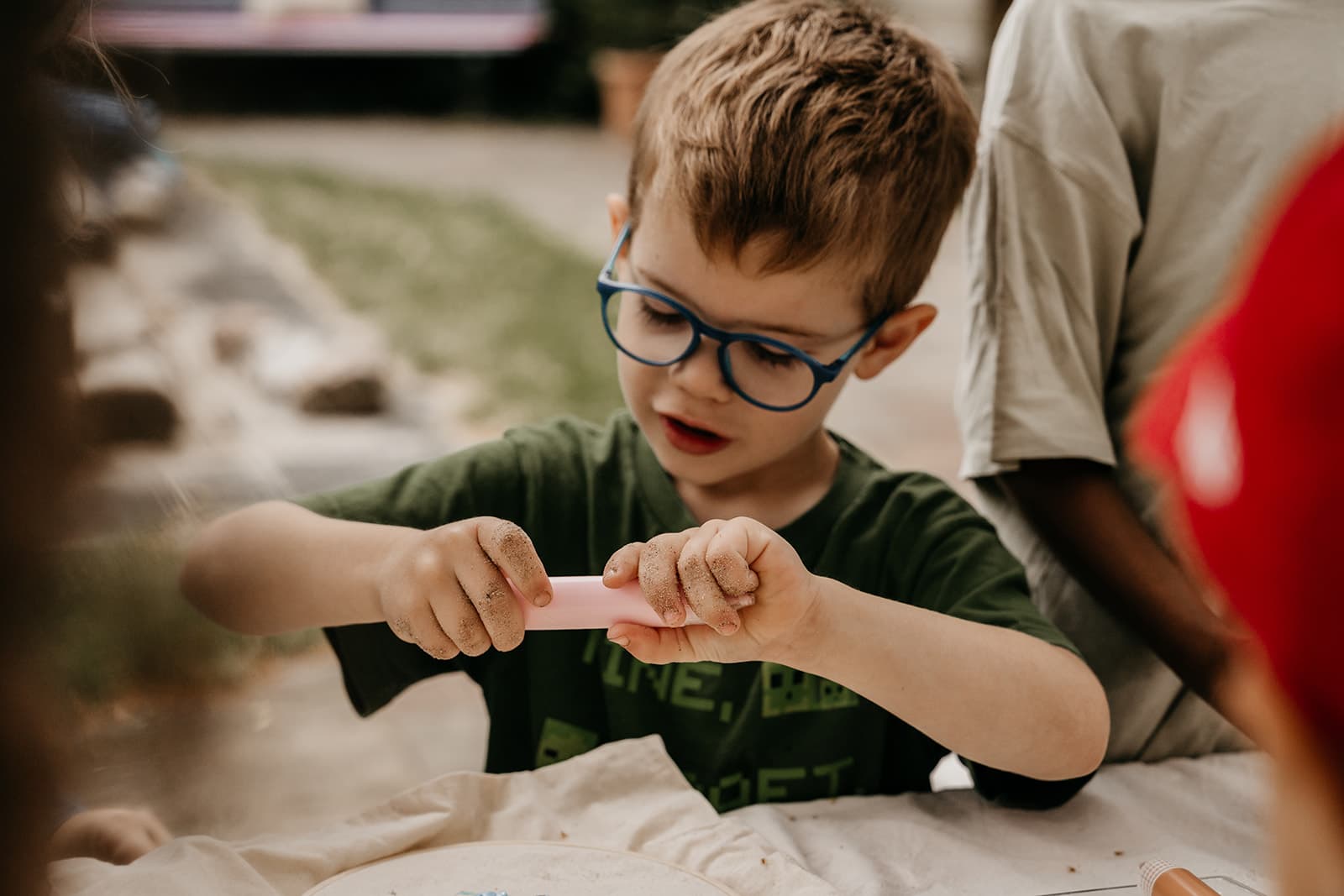 Kinderen maken hun eigen kunstwerken